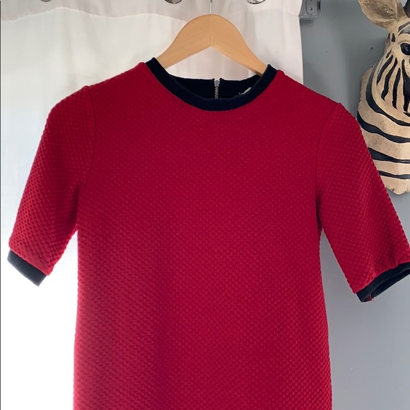 💋 Red & Black Waffle Shift Dress - Picture 7 of 8